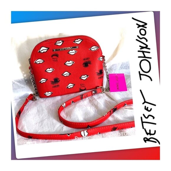 Betsey Johnson Red Crossbody Shoulder Bag Lips Lashes Print Handbag - Picture 1 of 8